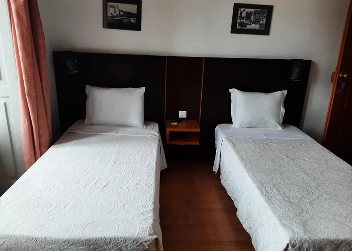 Residencial Aviz Guest house